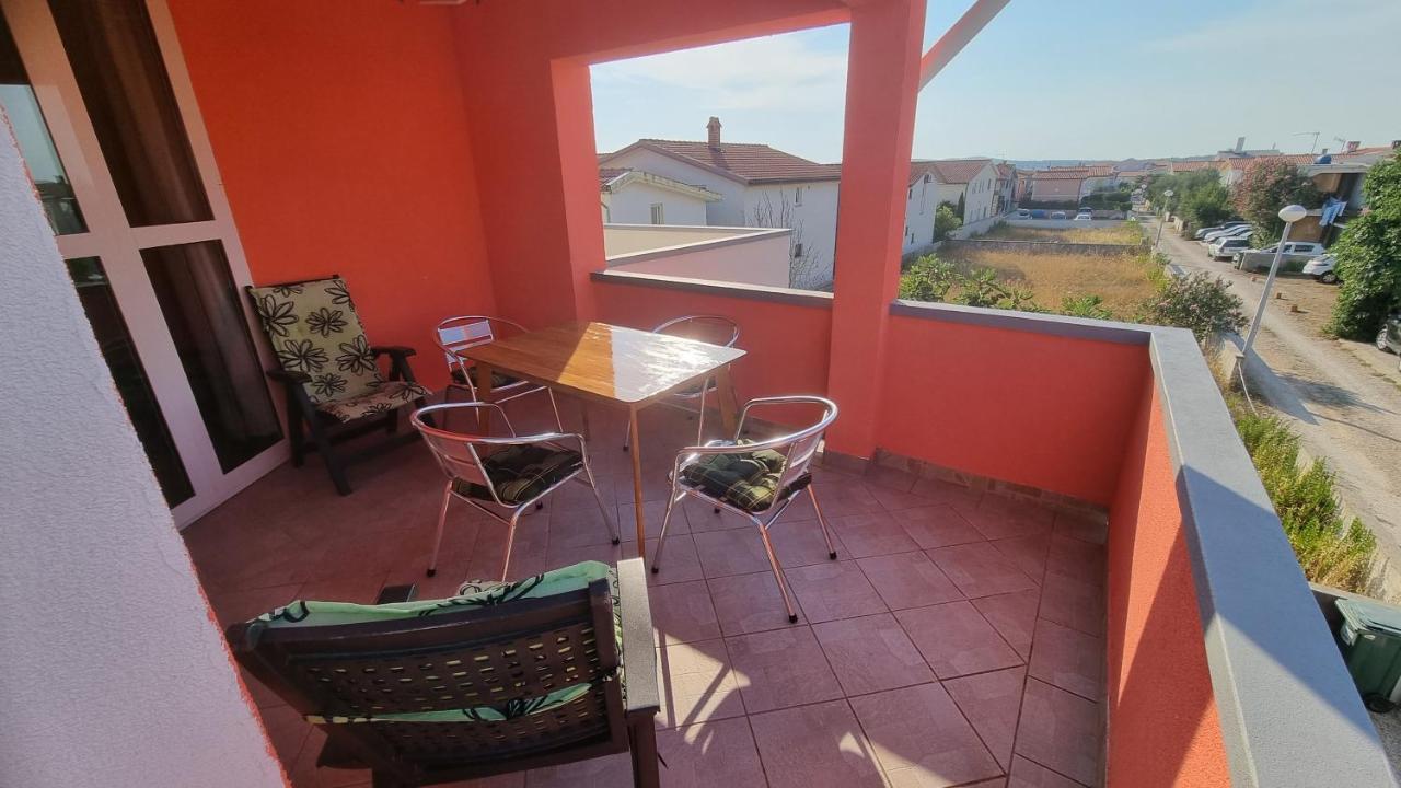 Ferienwohnung Haus Zarko Vir Exterior foto