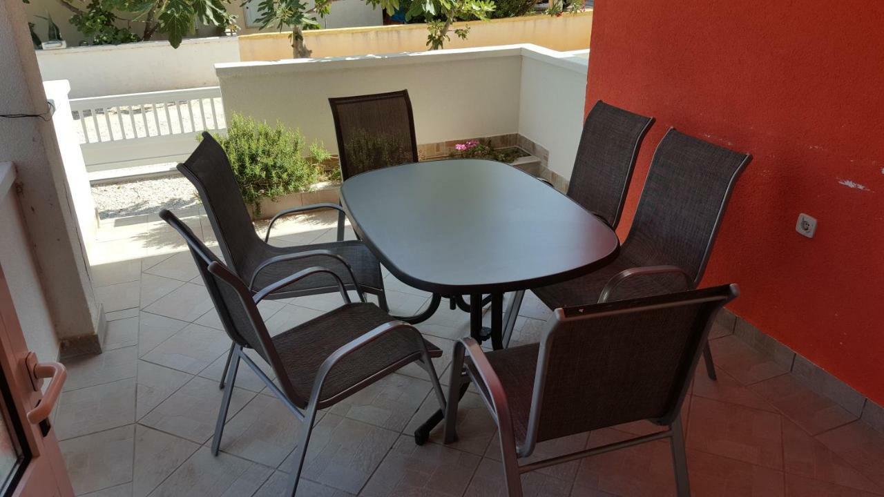 Ferienwohnung Haus Zarko Vir Exterior foto