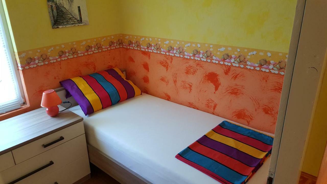 Ferienwohnung Haus Zarko Vir Exterior foto